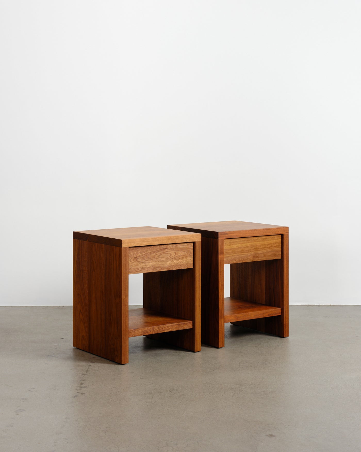 October Side Table - Walnut