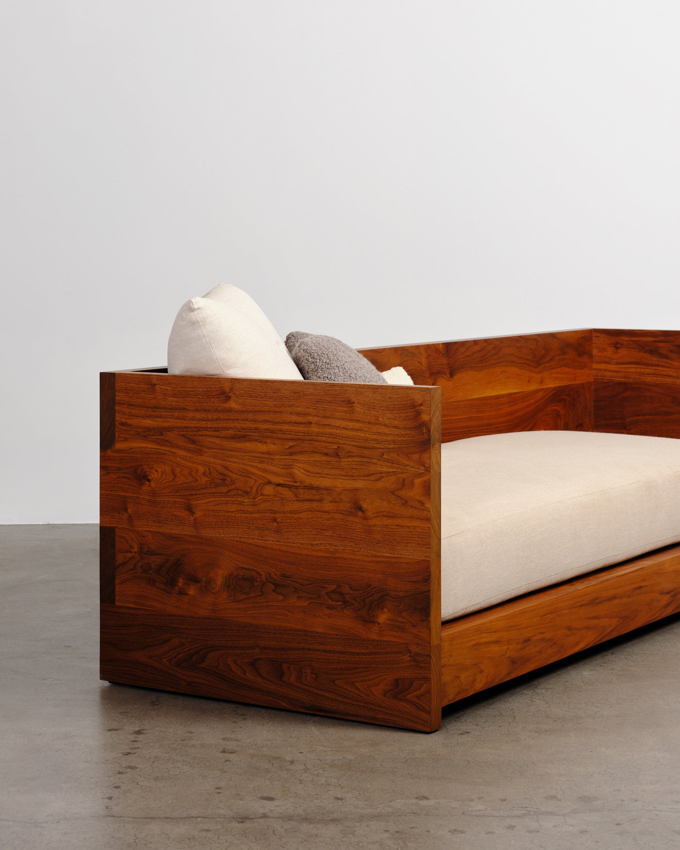 Cocoon Daybed