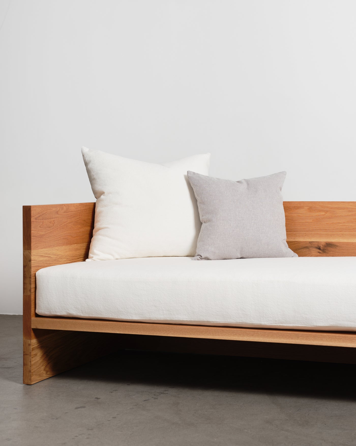 Cocoon Trundle Daybed - White Oak