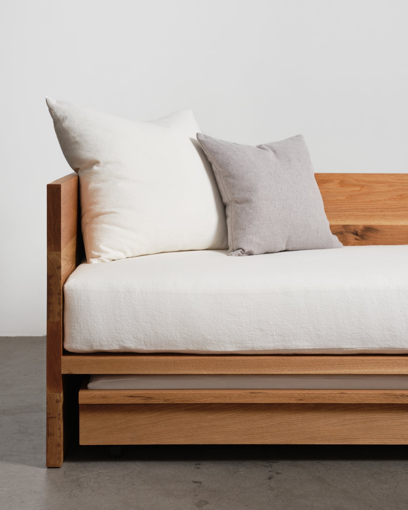 Cocoon Trundle Daybed - White Oak