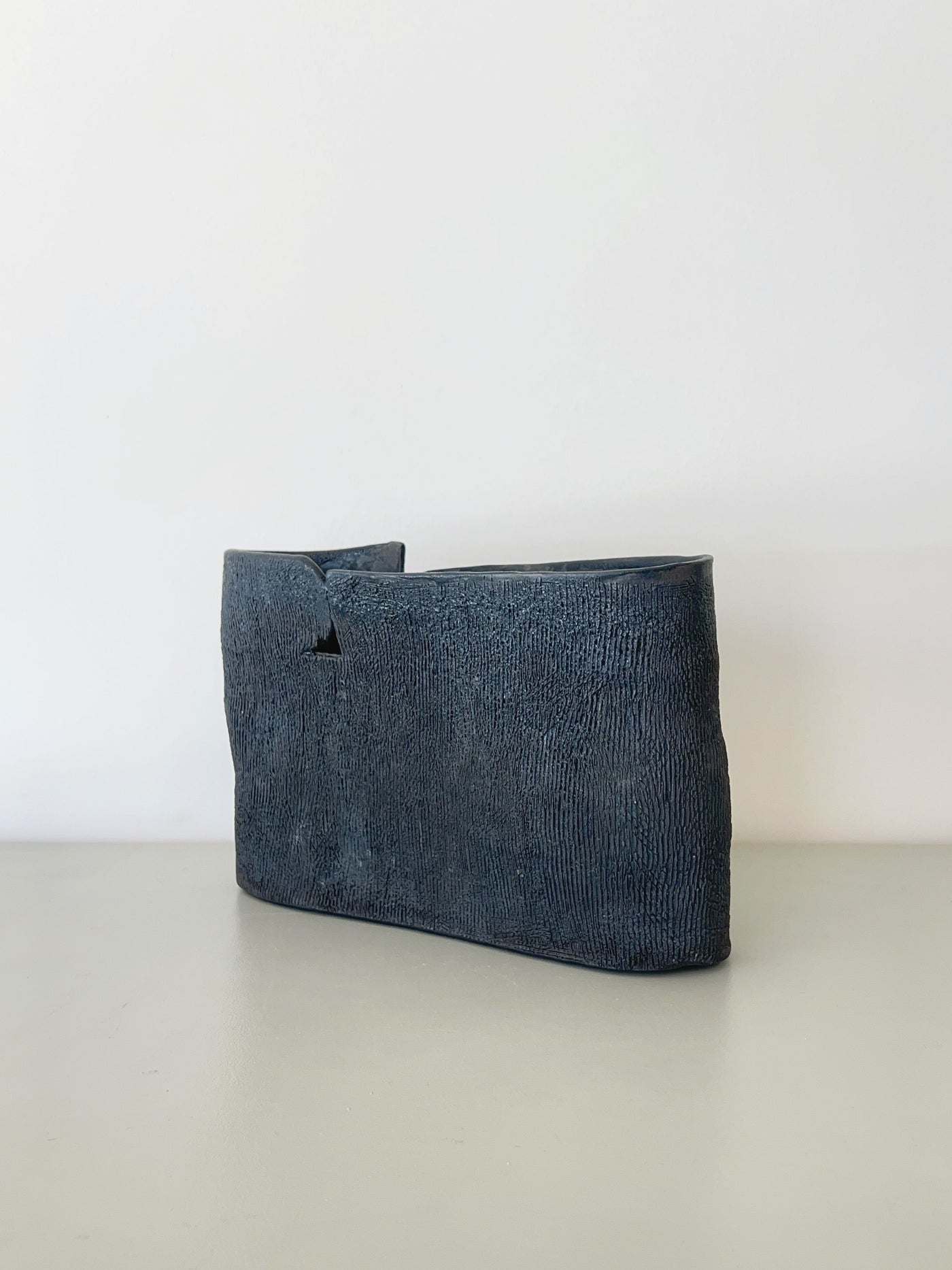 Black Shino Vase