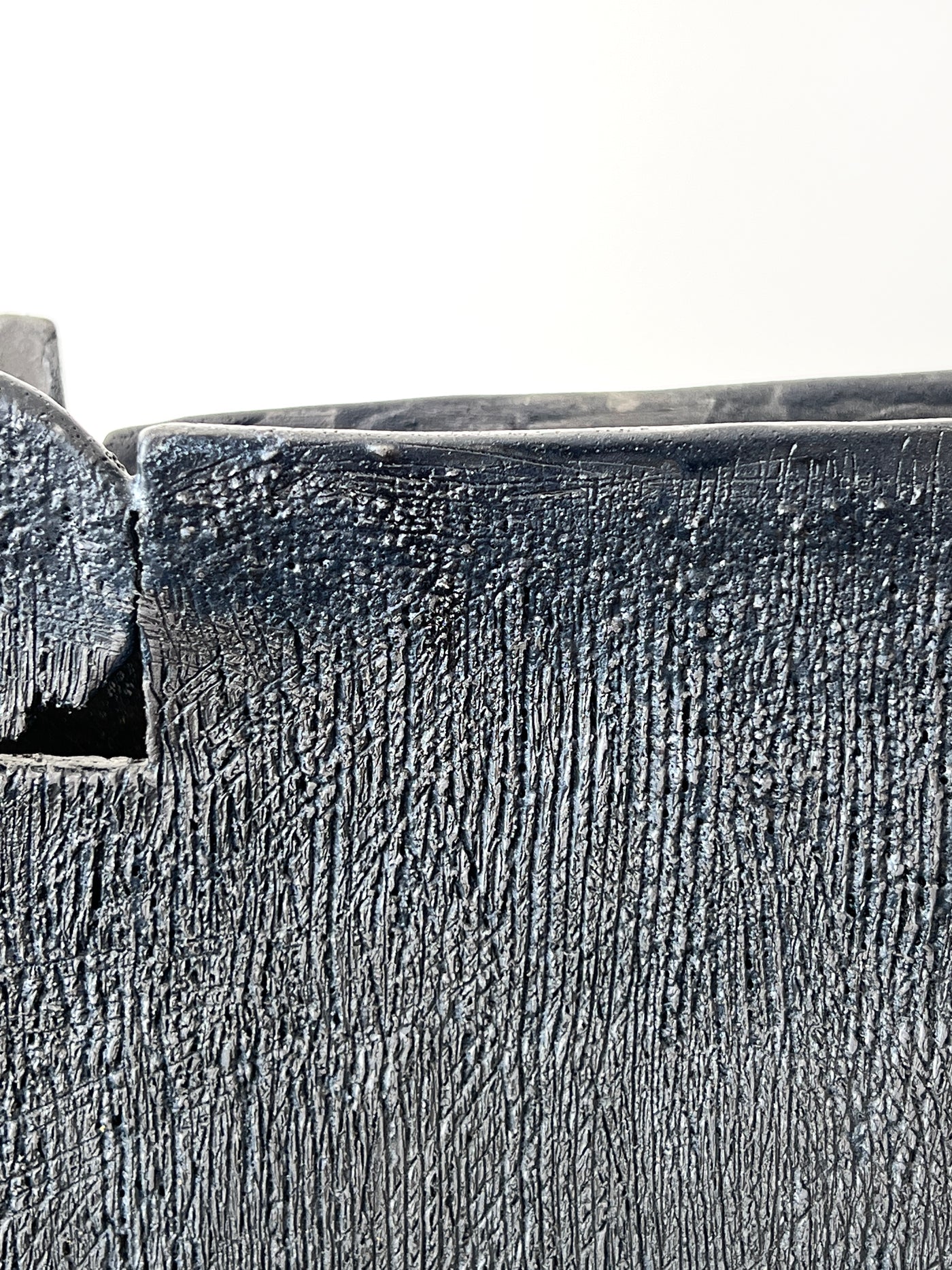 Black Shino Vase