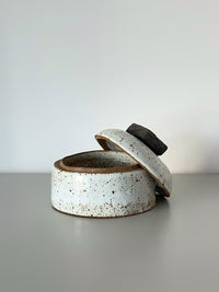 Catchall White Speckled