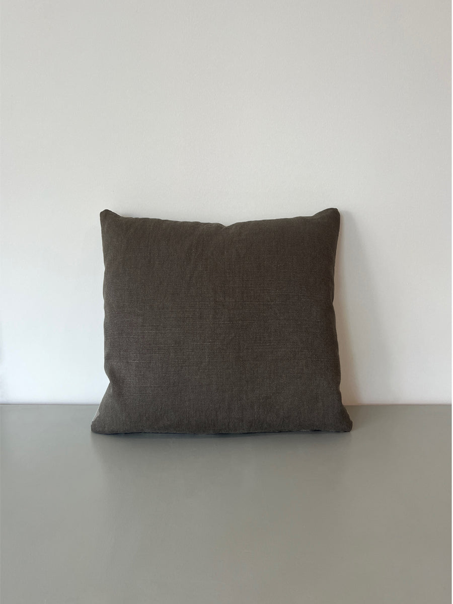 Down Filled Throw Pillow (18x18)